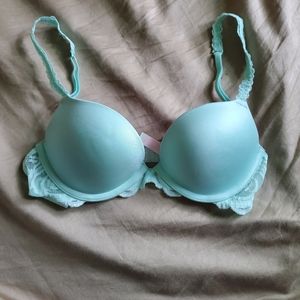 Victoria Secret Pink Pushup Bra